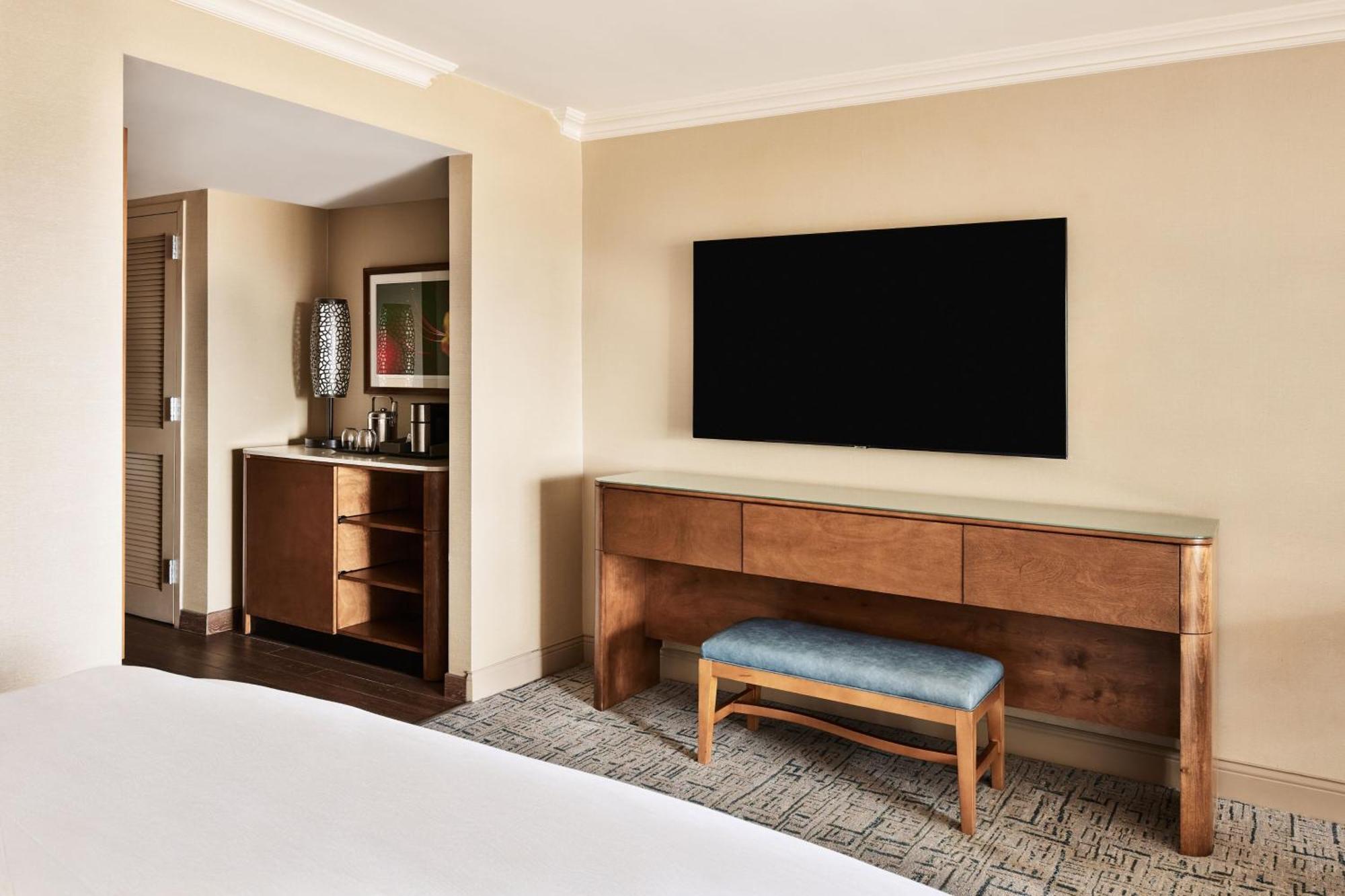 Resort The Westin La Paloma & 4*